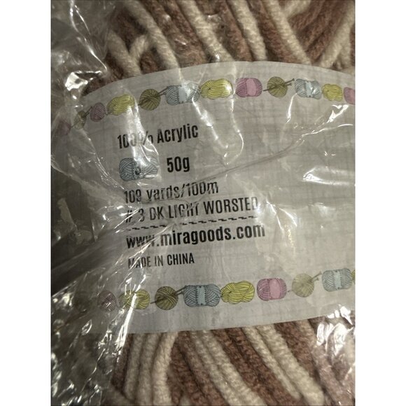 Mira Handcrafts 4 skeins of yarn 2 crochet hooks 40 Berry Pins Opened Bag New - Picture 10 of 13